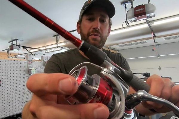 How To Spool Spinning Reel : Ott DeFoe