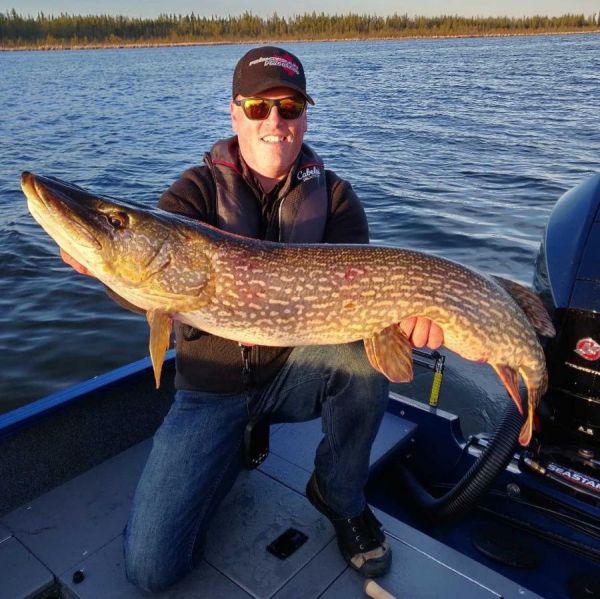 10 Things You Need To Know About Early Spring Northern Pike : Mark